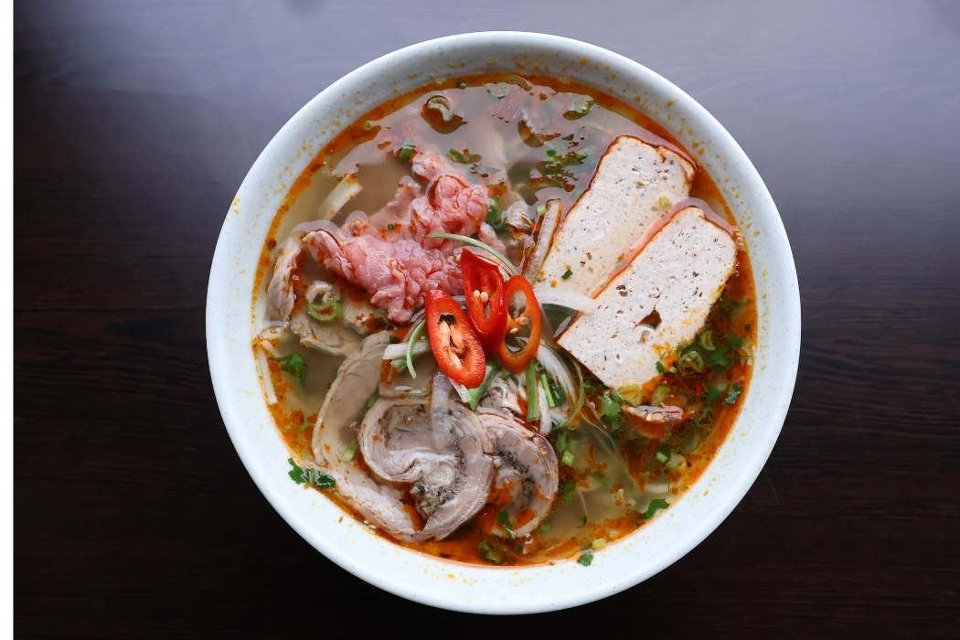 Bún Bò Huế (Spicy Beef Noodle Soup)(Nemnoms.uk)